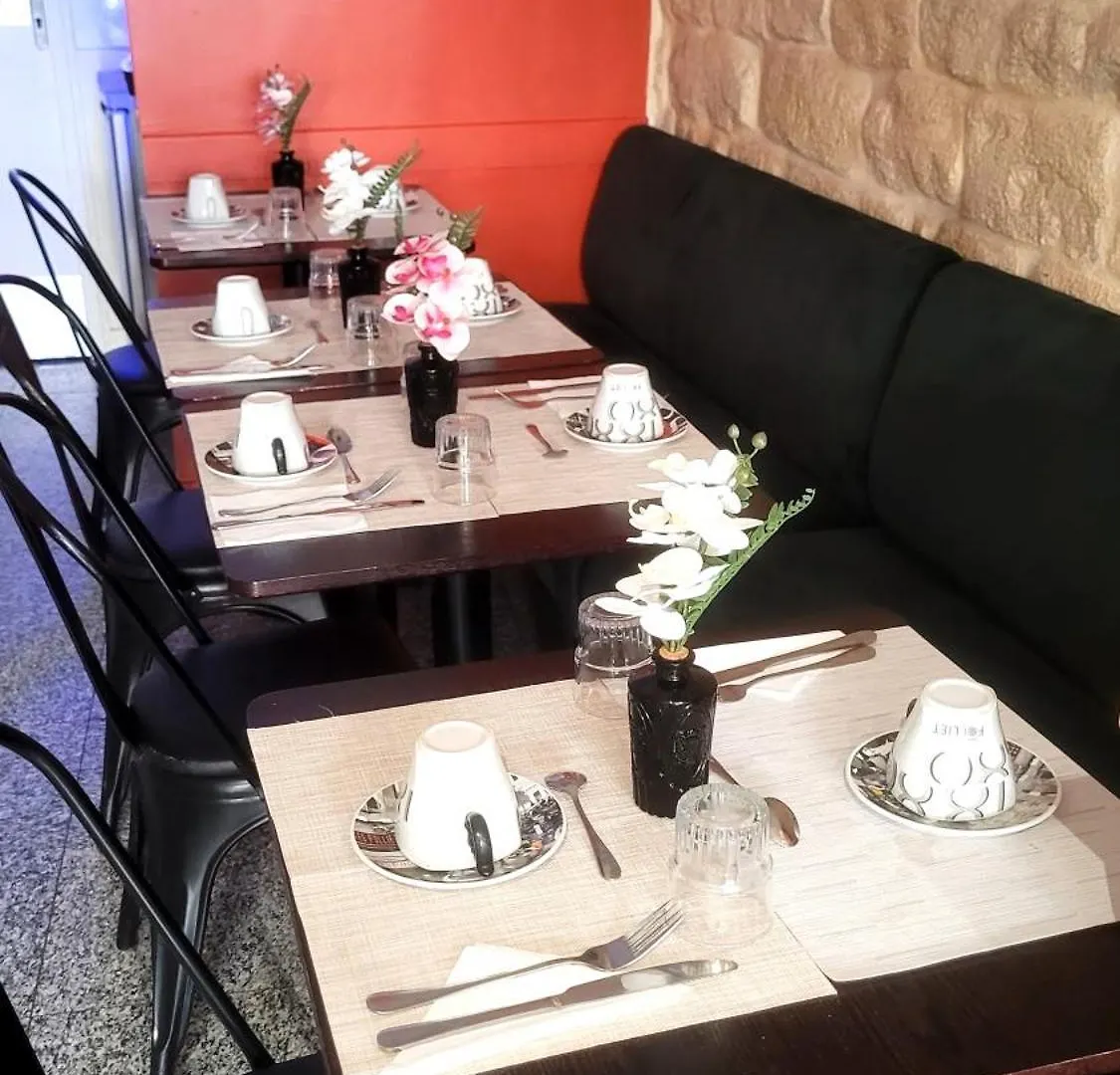Bastille Secret Hotel